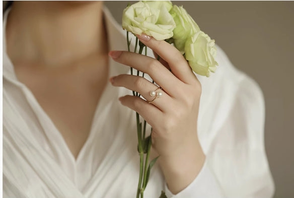 Classic simple design freshwater pearl adjustable ring