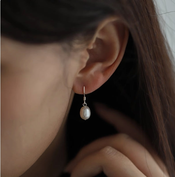 All-match White Freshwater Baroque Natural Pearl Earrings