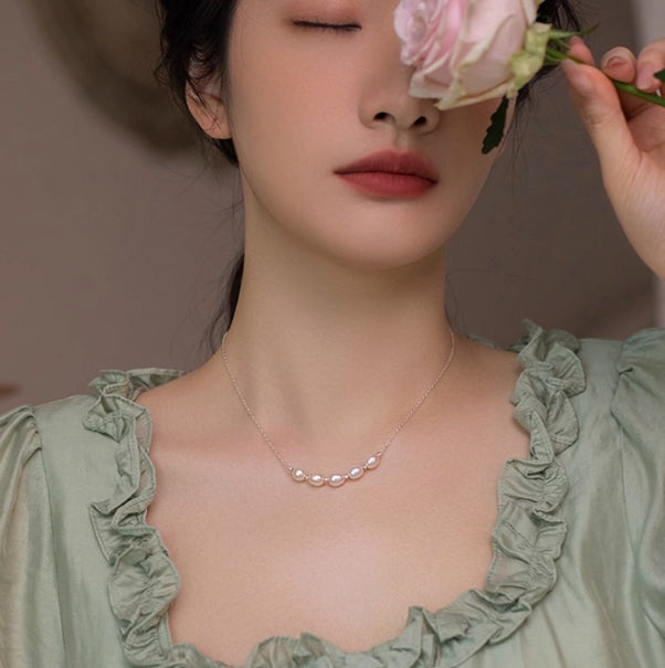 Versatile Fresh and Bright Freshwater Pearl Necklace