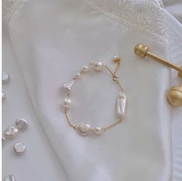 White Multi-Treasure Baroque Freshwater Pearl Bracelet