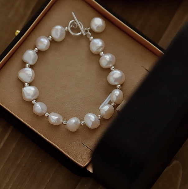 Bright Freshwater Baroque Pearl Bracelet