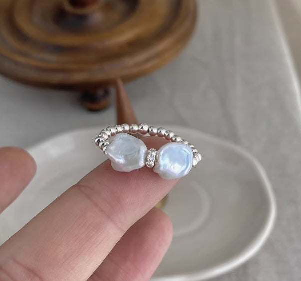 Cute and elegant bow keshi baroque pearl ring