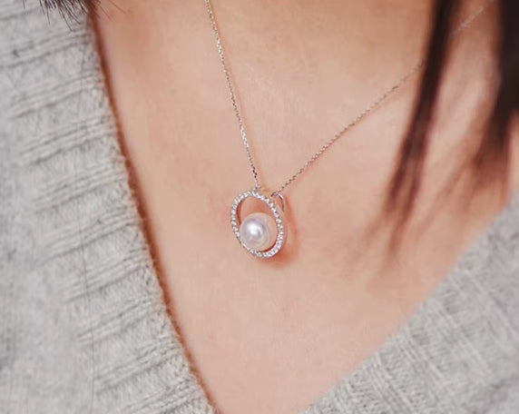 Japanese Akoya Seawater Pearl Necklace Circle Pendant