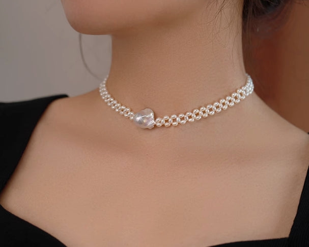 Baroque pearl necklace French retro light luxury necklace
