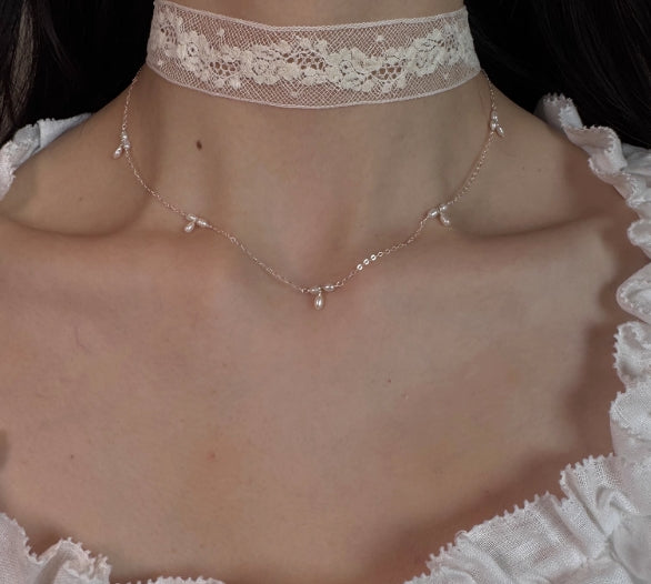 Bright rice pearl necklace clavicle chain