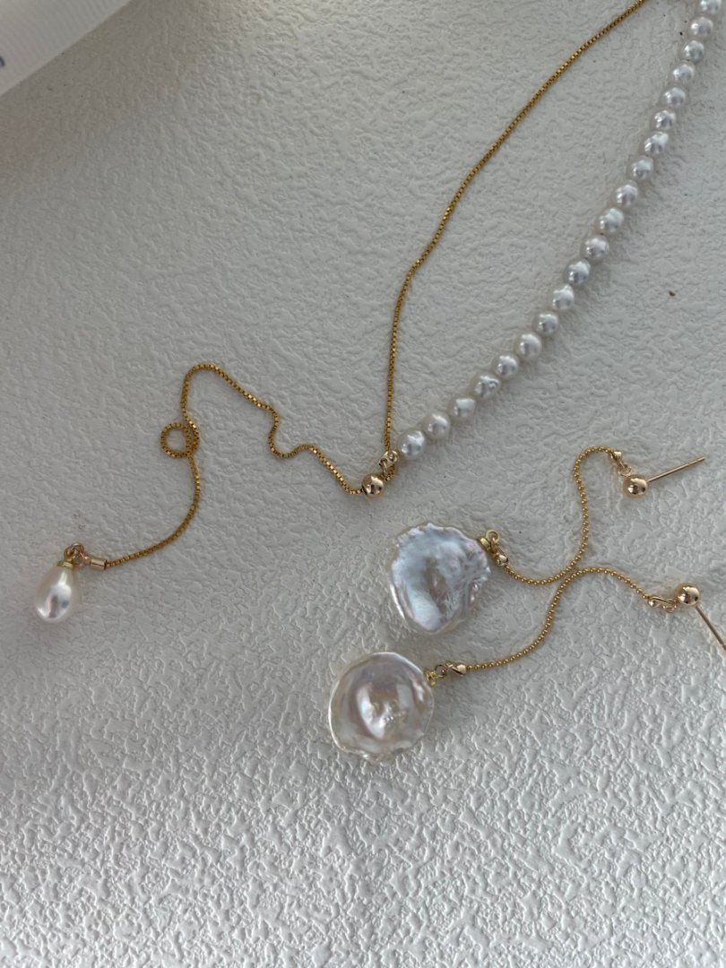 Petal long chain earrings