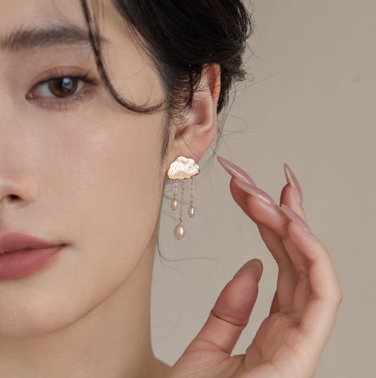 Freshwater pearl rain clouds s925 silver needle earrings