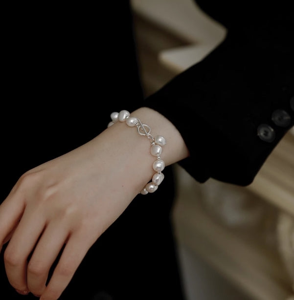Bright Freshwater Baroque Pearl Bracelet