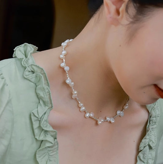Southern French niche handmade clavicle necklace