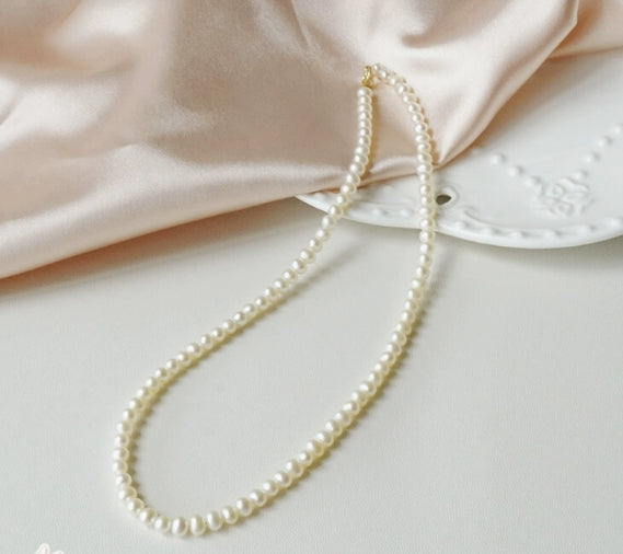 Minimalist 4-5mm natural freshwater pearl necklace