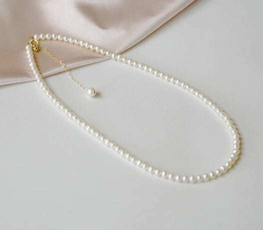 Minimalist 4-5mm natural freshwater pearl necklace