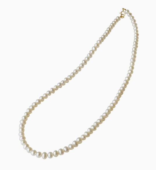 Minimalist 4-5mm natural freshwater pearl necklace