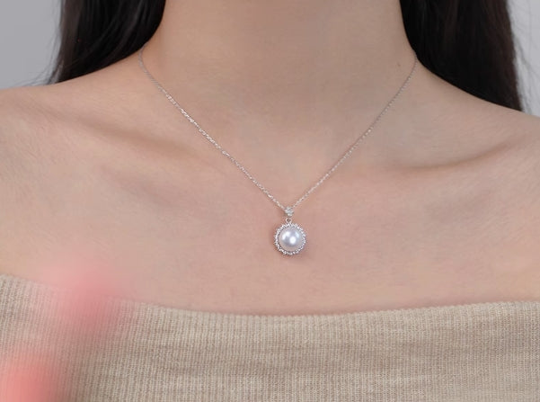 Pearl Sunflower Pendant Necklace