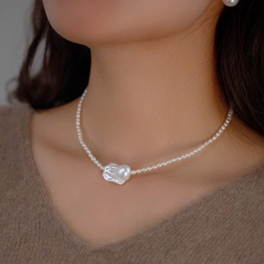 Shaped Large Baroque Passepartout Pearl Necklace