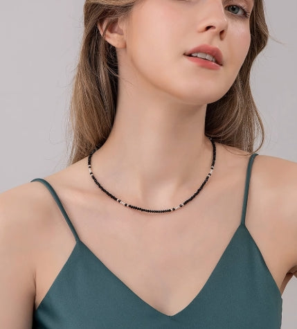 High-end black crystal necklace