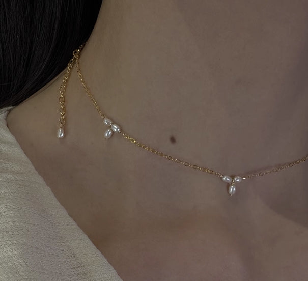 Bright light rice grain pearl necklace clavicle chain