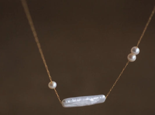 Irregular long freshwater baroque pearl necklace