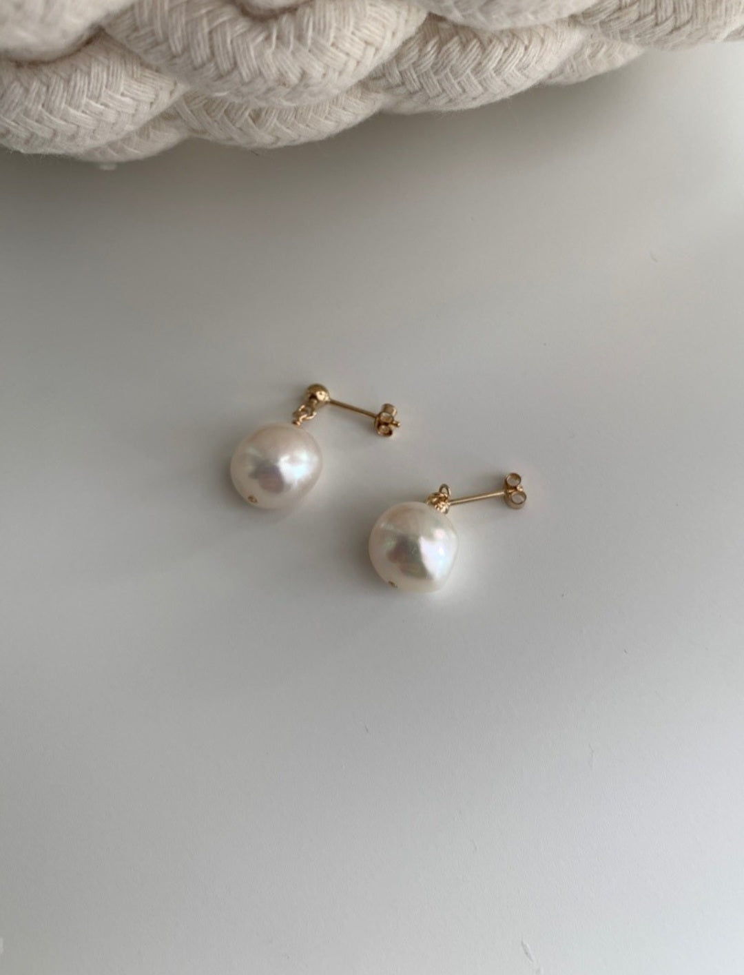 Daily vantage Baroque earrings