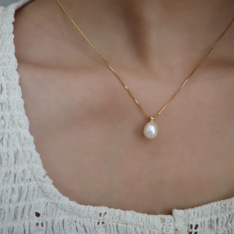Mermaid tears pearl necklace