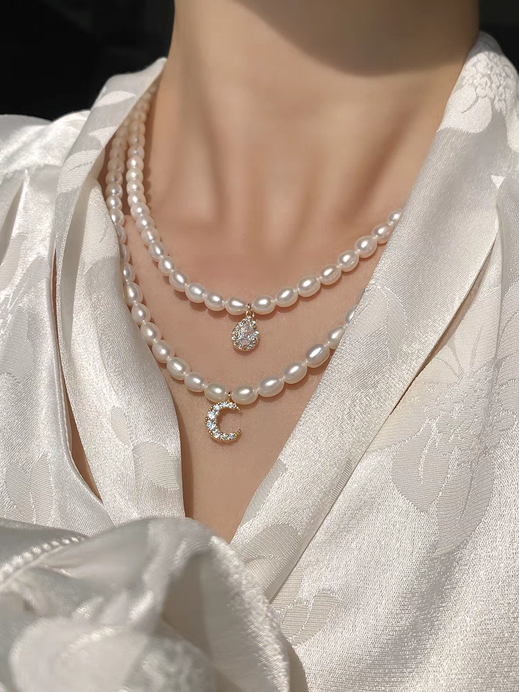 Pear freshwater pearl necklace